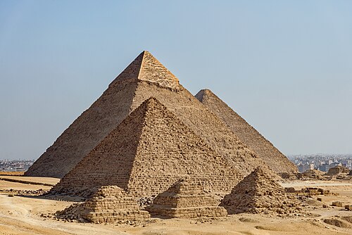 Pyramids of Giza, Giza
